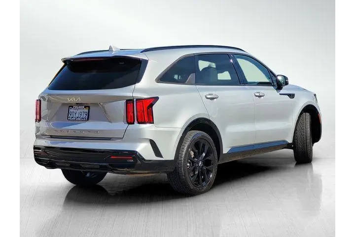 $26124 : Kia Sorento 2022 SX 4dr SUV image 4