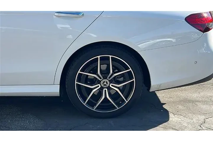 $36159 : Mercedes-Benz E-Class 2022 E image 5
