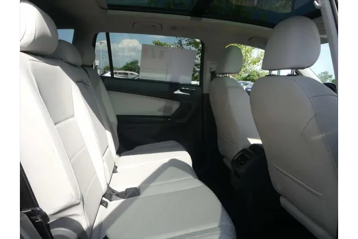 $8750 : Volkswagen Tiguan 2018 2.0T image 5