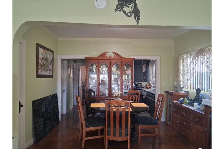 $1300 : Cuarto en glendale image 5