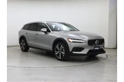 Volvo V60 Cross Country 2025 en Raleigh