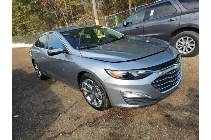 $18193 : Chevrolet Malibu 2024 LT 4dr image 3