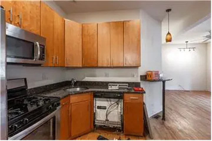 $3600 : Rental property with 3 bedro image 4