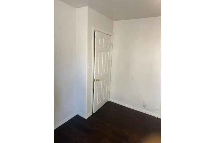 $900 : Downey, ambiente familiar image 1