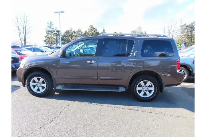 $10000 : Nissan Armada 2014 4x4 SV 4d image 7
