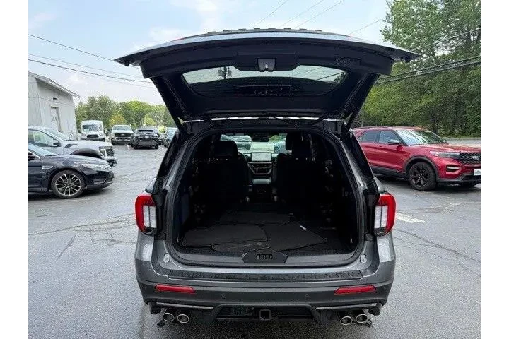 $50999 : Ford Explorer 2025 AWD ST 4d image 9