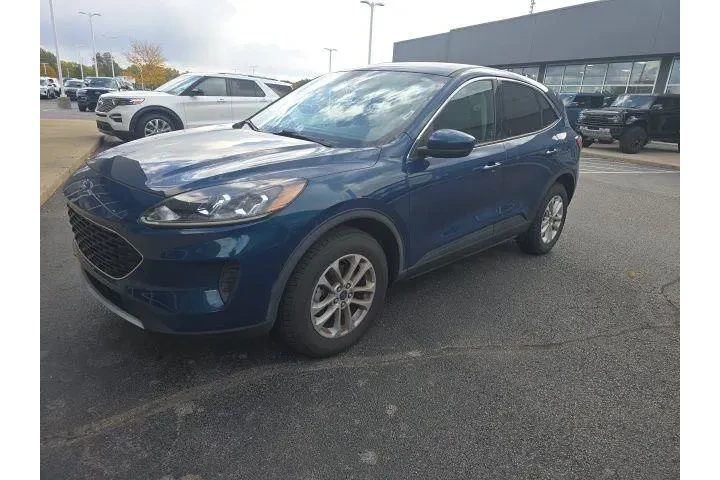 $16585 : Ford Escape 2020 AWD SE 4dr image 2