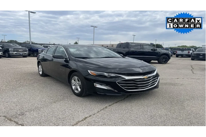 $19959 : Chevrolet Malibu 2024 LT 4dr image 2