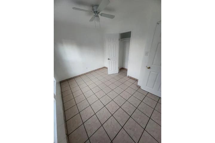 $2100 : Rento casita image 4