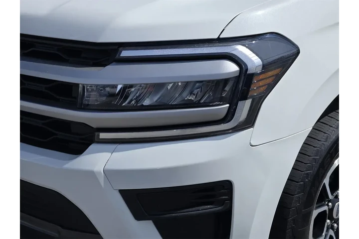 $37991 : Ford Expedition 2022 4x2 XLT image 8