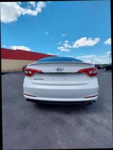 $8499 : 2016 Hyundai Sonata image 3