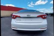 $8499 : 2016 Hyundai Sonata thumbnail