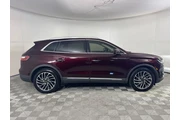 $19420 : Lincoln Nautilus 2019 Reserv thumbnail