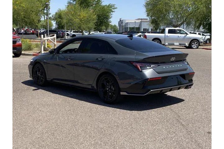 $25261 : Hyundai ELANTRA 2025 N Line image 5