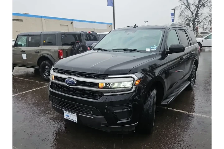 $34000 : Ford Expedition 2024 4x2 XLT image 1