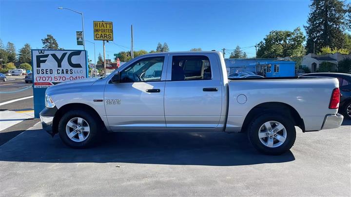 $15933 : 2018 RAM 1500 CREW CAB image 5