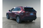 $24700 : Toyota RAV4 2020 LE 4dr SUV thumbnail