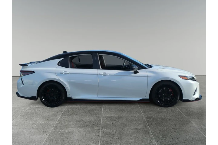 $32408 : Toyota Camry 2023 XSE V6 4dr image 6