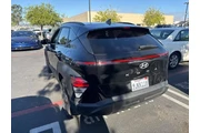 $20995 : Hyundai KONA 2024 SEL 4dr Cr thumbnail