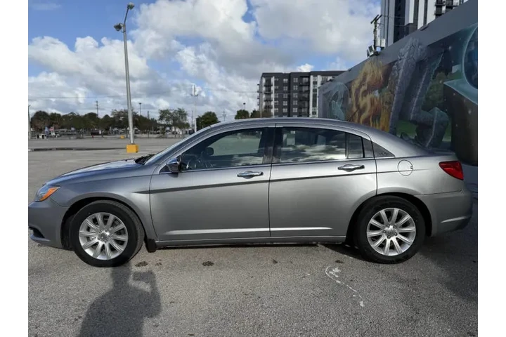 $5999 : 2013 200 Limited image 10