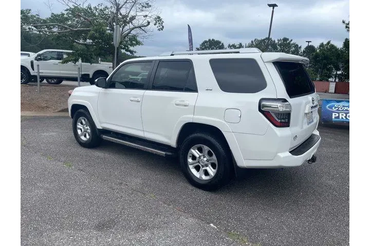 $25539 : Toyota 4Runner 2016 4x4 TRD image 9