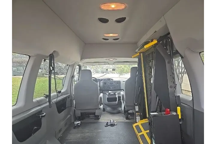 $15531 : Ford E-Series 2012 E-150 XL image 5