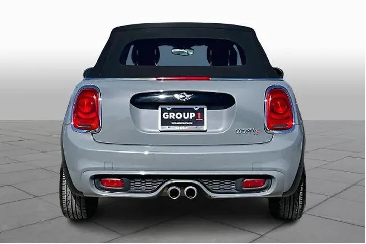$16924 : MINI Convertible 2017 Cooper image 4