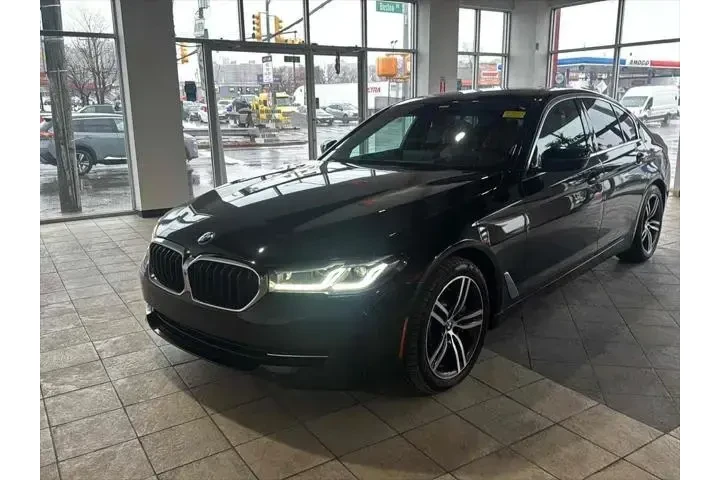 $17995 : BMW 5 Series 2021 AWD 530i x image 1