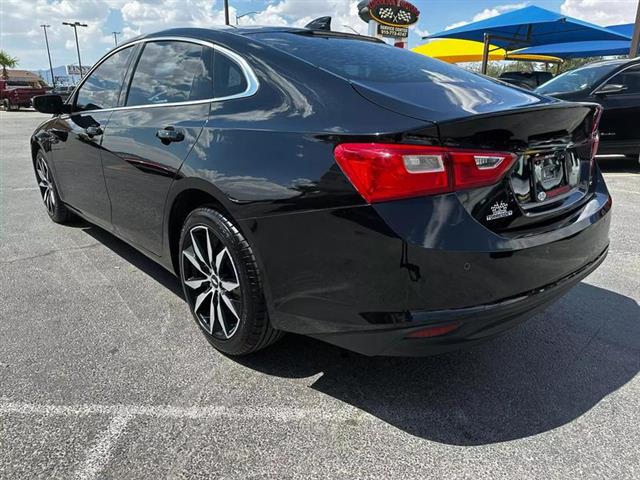 $15950 : Pre-Owned 2018 Malibu LT Seda image 8