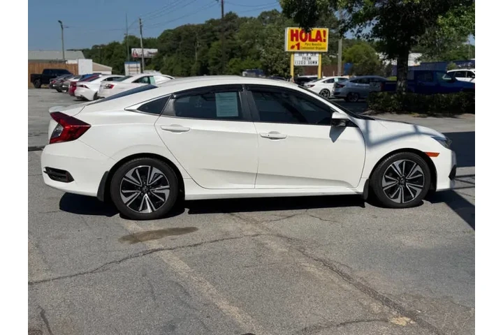2018 Civic EX-T image 8
