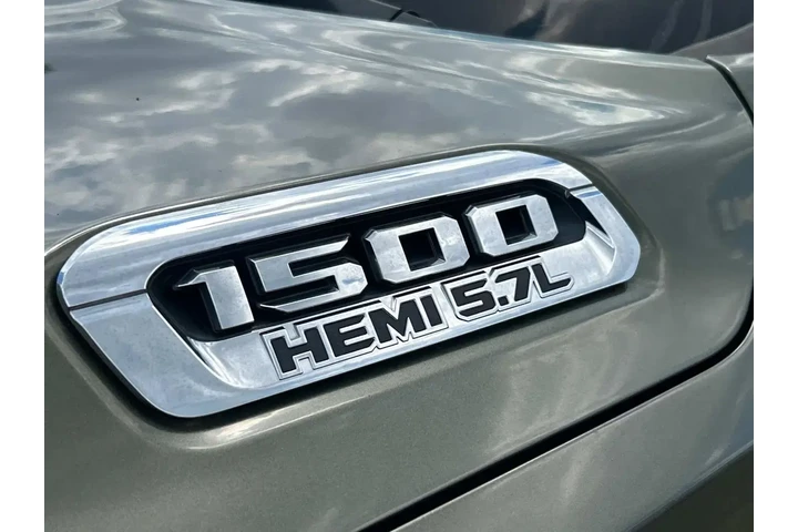 $27667 : Ram 1500 2021 4x2 Big Horn 4 image 8