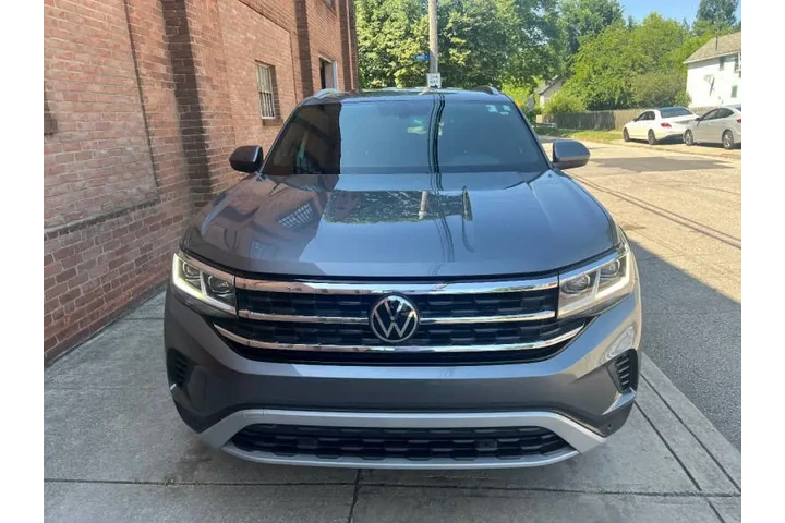 $21500 : 2020 Atlas Cross Sport V6 SE image 3
