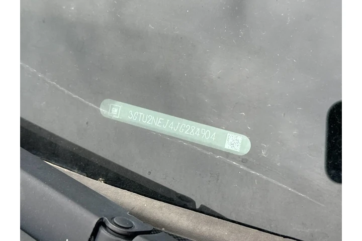 $32687 : GMC Sierra 1500 2018 4x4 SLT image 2