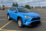 $14900 : 2020 Toyota RAV4 XLE Hybrid thumbnail