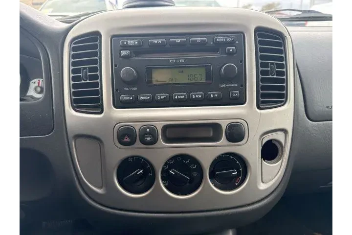 $4291 : Ford Escape 2006 XLT 4dr SUV image 8