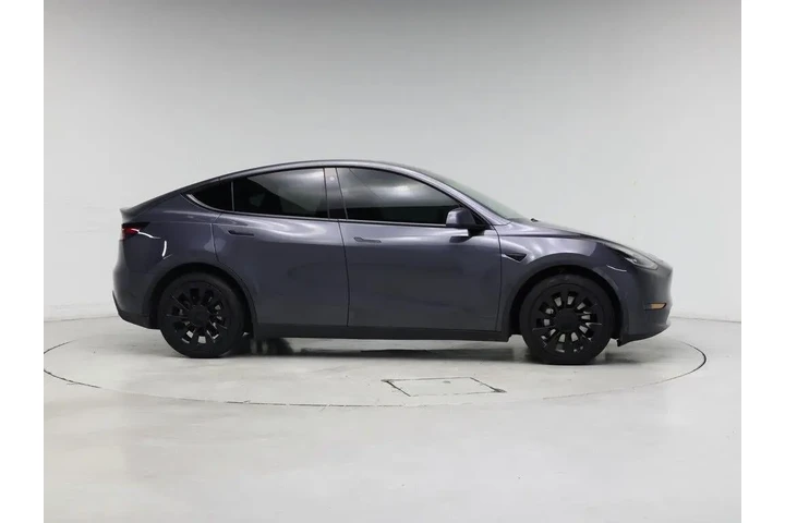 $27998 : Tesla Model Y 2021 AWD Long image 7