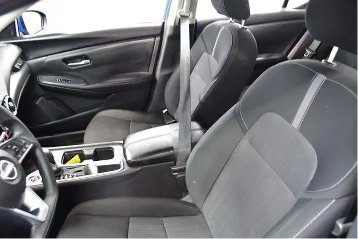 $18994 : Nissan Sentra 2025 SV 4dr Se image 9