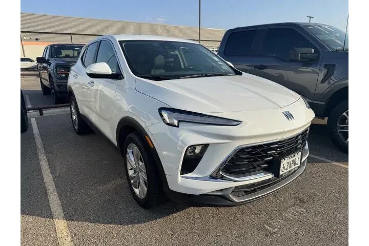 $23975 : 2025 Encore GX Preferred image 6