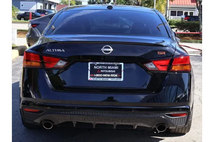 $19690 : Nissan Altima 2024 2.5 SR 4d image 9
