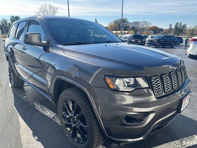 $16571 : Pre-Owned 2017 Grand Cherokee image 1