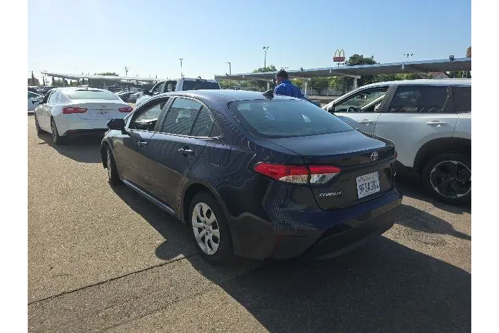 $20500 : Toyota Corolla 2023 LE 4dr S image 4