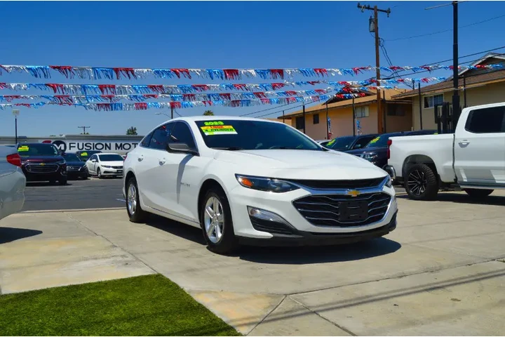 $17495 : Used 2023 Malibu 4dr Sdn LS w image 7