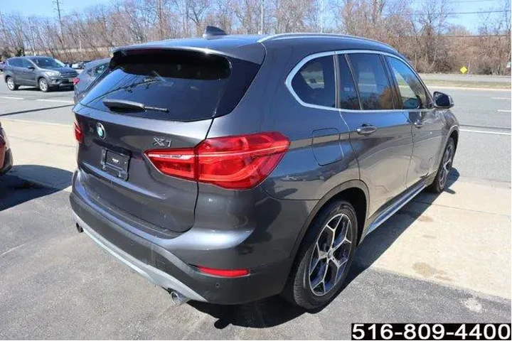 $16747 : BMW X1 2017 AWD xDrive28i 4d image 4