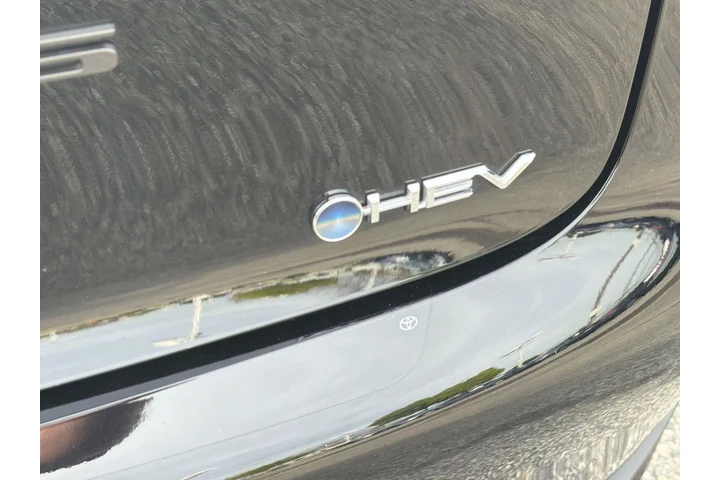 $28075 : Toyota Prius 2026 LE 4dr Hat image 7