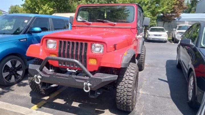 $8500 : 1990 Wrangler S image 3