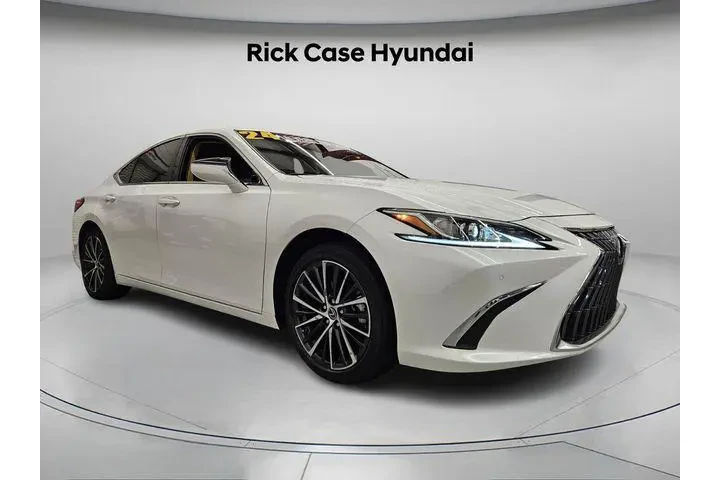 $39582 : Lexus ES 350 2024 4dr Sedan image 9