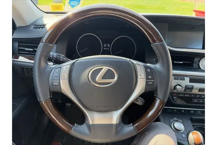 $18650 : Lexus ES 350 2014 4dr Sedan image 5