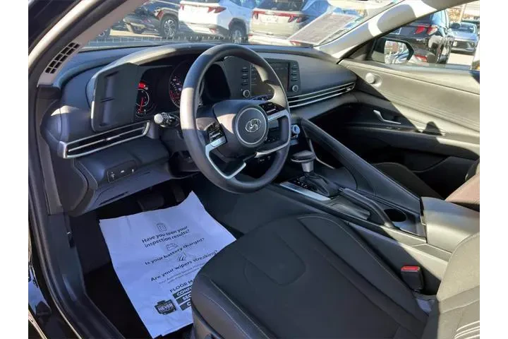 $23522 : Hyundai ELANTRA 2023 SEL 4dr image 10