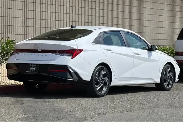 $21990 : Hyundai ELANTRA 2025 SEL Con image 6