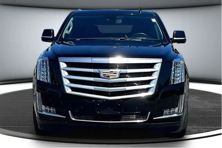 $22000 : Cadillac Escalade 2016 4X4 L image 2